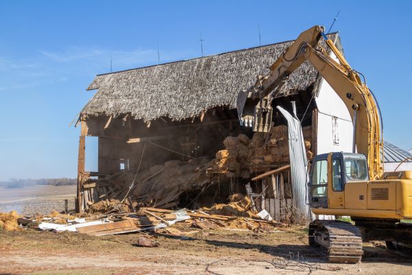 Barn Demolition in Fort Myers