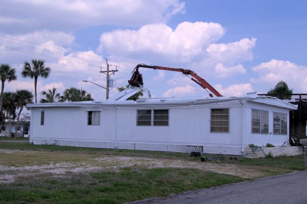 Mobile Home Demolition in Fort Myers